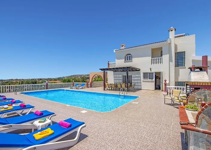 Veronika By ヴィラ *