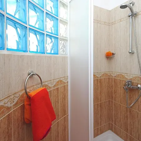 Veronika By Villa Peyia